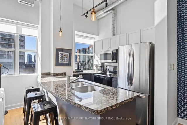 Additional image 4 of 700 King St Unit 514