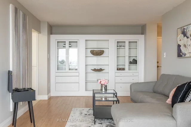 Additional image 5 of 2055 Upper Middle Rd Unit 306