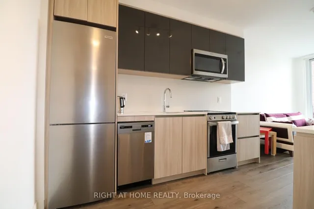 Additional image 8 of 3100 Keele St Unit 612