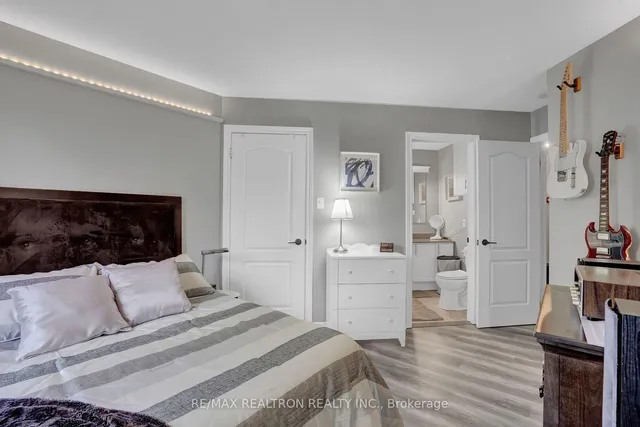 Additional image 13 of 135 James St Unit 612