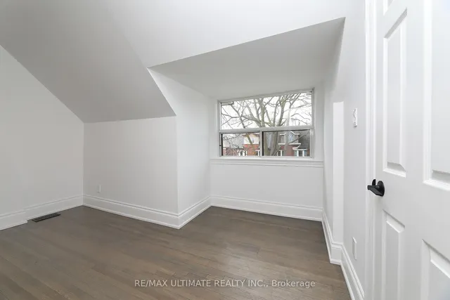 Additional image 19 of 161 Concord Ave