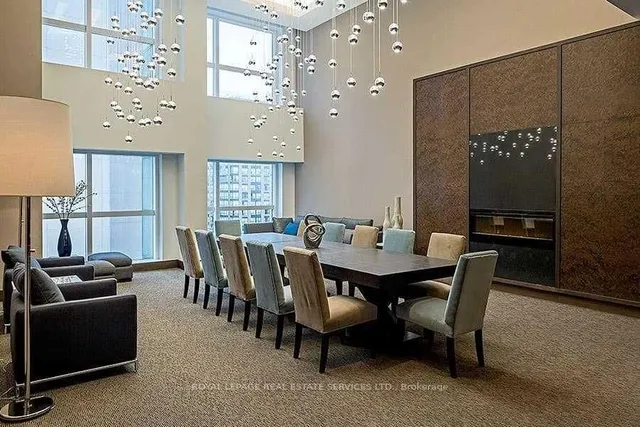 Additional image 32 of 386 Yonge St Unit 2516