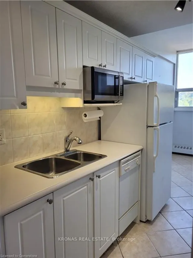 Additional image 3 of 1950 Main St Unit 1108