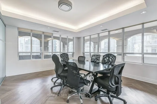 Additional image 39 of 140 Simcoe St Unit 1520