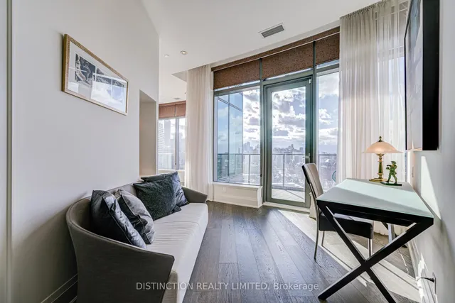 Additional image 35 of 77 Charles St Unit 1603