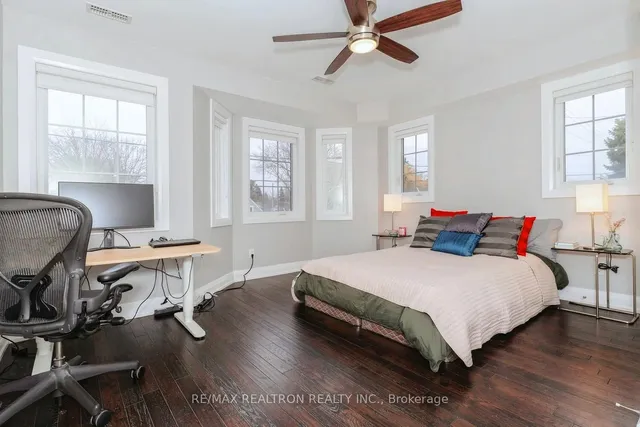 Additional image 9 of 2833 St. Clair Ave