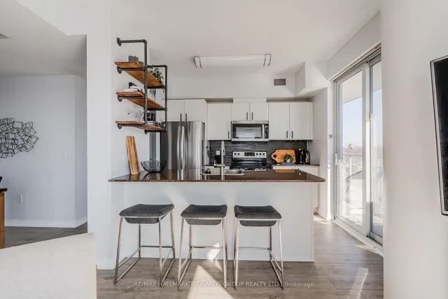 Additional image 5 of 25 Cole St Unit 1105