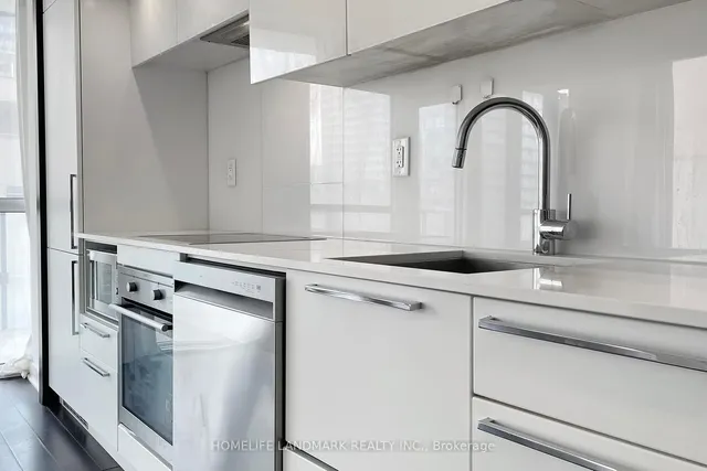 Additional image 17 of 15 Grenville St Unit 1205