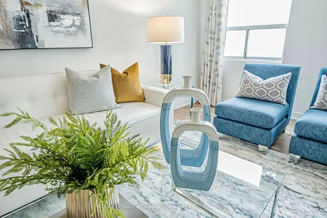 Additional image 8 of 3650 Kaneff Cres Unit 908