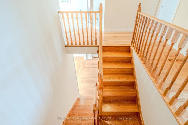 Primary image of 34 Icon St