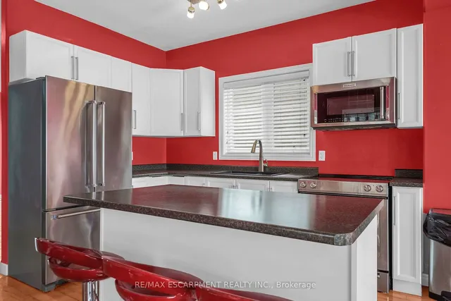 Additional image 9 of 8 Knowles St