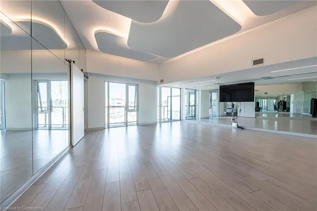 Additional image 23 of 3210 Dakota Common Unit A505