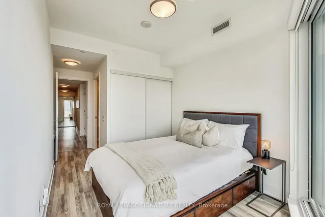 Additional image 15 of 403 Church St Unit 4002