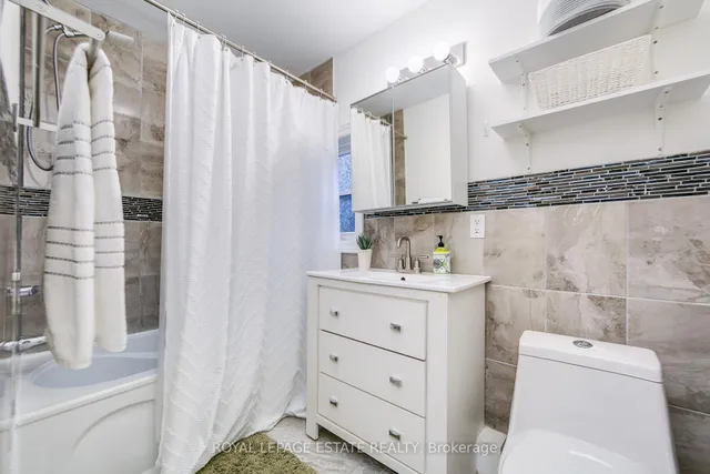 Additional image 21 of 102 Springdale Blvd