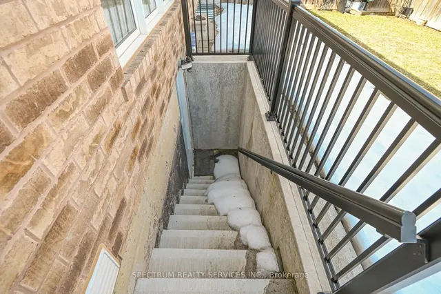 Additional image 48 of 901 Farmstead Dr