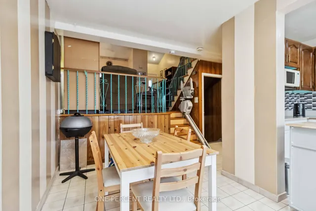 Additional image 6 of 3074 Merritt Ave