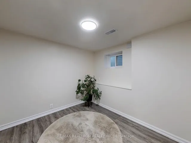 Additional image 44 of 33 Angus Dr