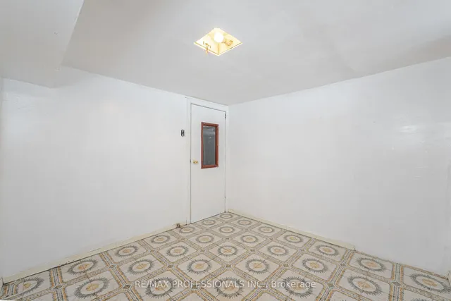 Additional image 39 of 483 Valermo Dr