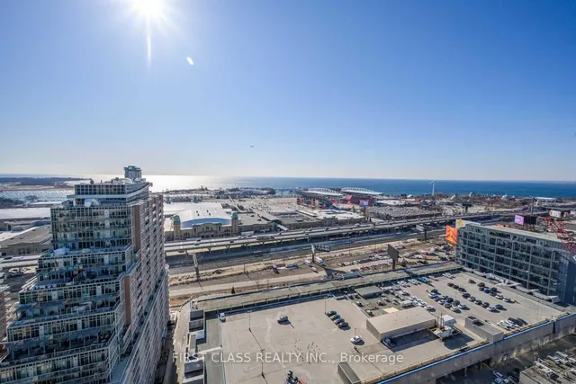 Additional image 14 of 150 East Liberty St Unit 2508