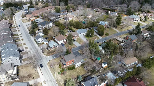 Additional image 44 of 56 Woolwich St