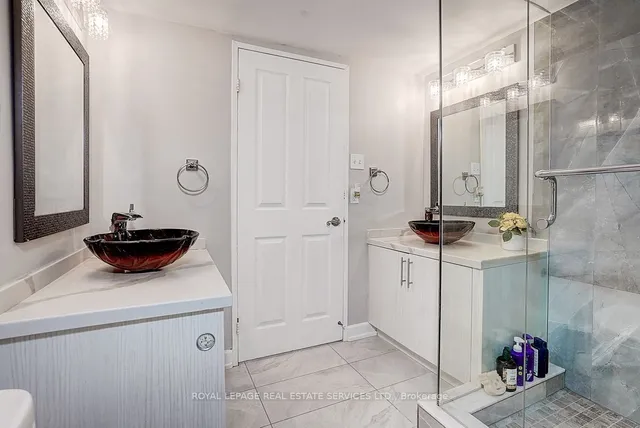 Additional image 35 of 1121 Steeles Ave Unit 1006