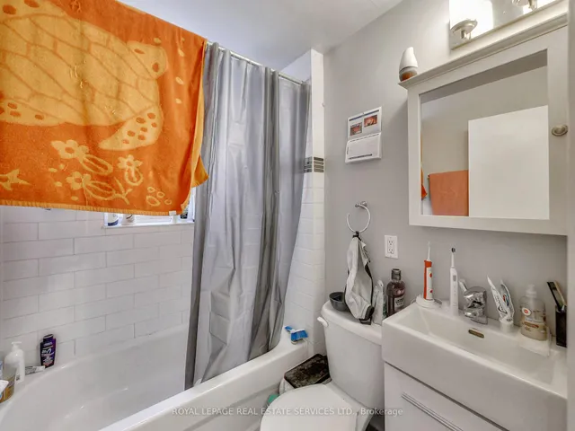 Additional image 13 of 197 Royal York Rd