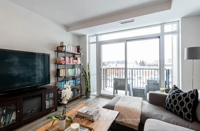 Additional image 8 of 1 Redfern Ave Unit 315