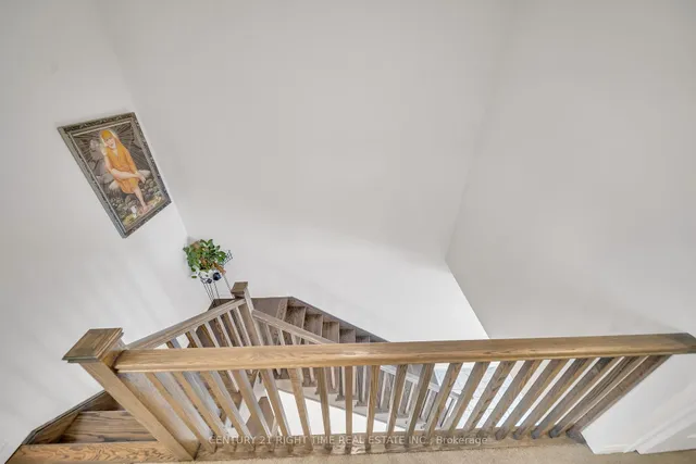 Additional image 19 of 26 Roywood St