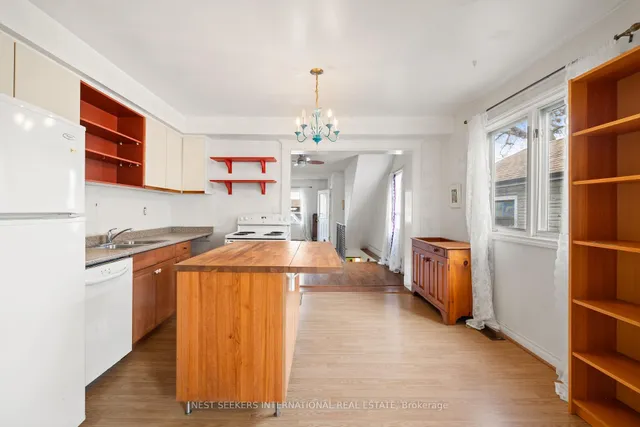 Additional image 16 of 35 Cambrai Ave