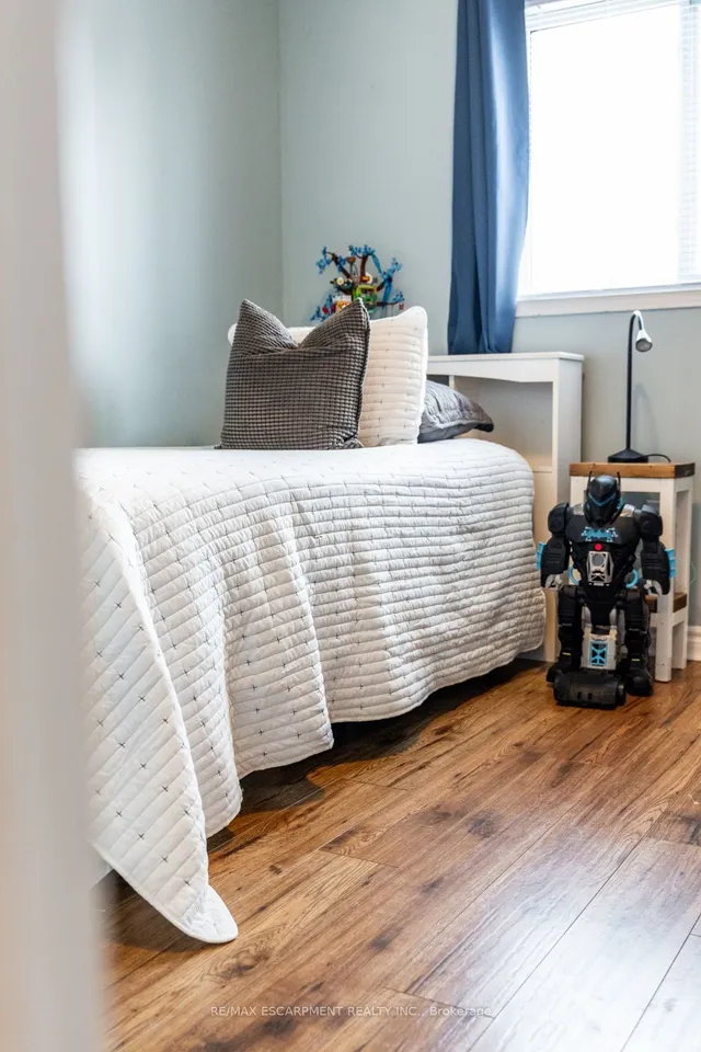 Additional image 28 of 17 Archer Way