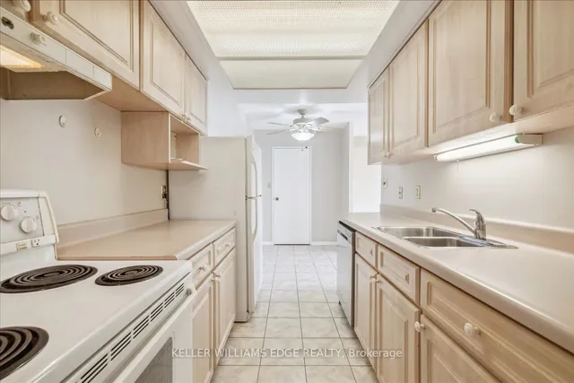 Additional image 12 of 120 Duke St Unit 1204