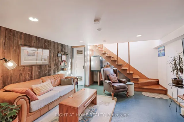 Additional image 16 of 61 Woburn Ave