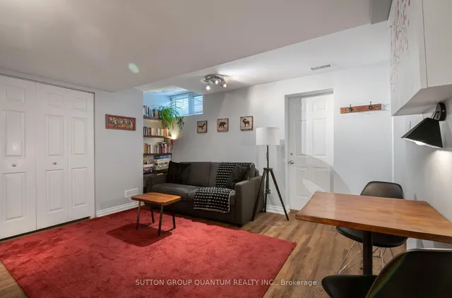 Additional image 27 of 26 Brad St