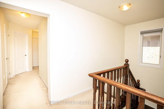 Additional image 42 of 37 Seafair Cres
