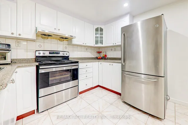 Additional image 37 of 62 Saffron Cres