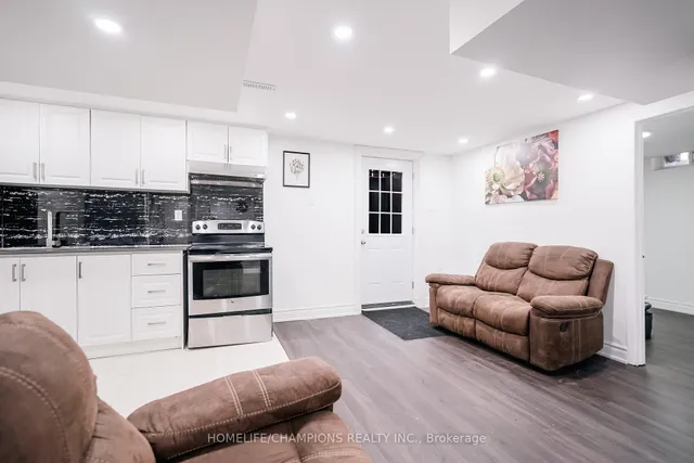 Additional image 21 of 28 Longsword Dr