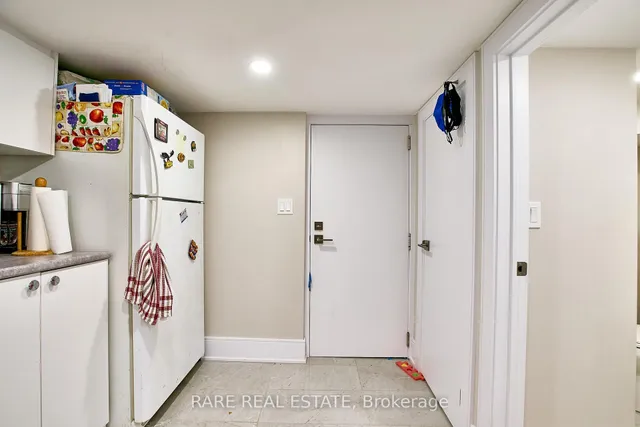 Additional image 43 of 216 Oakwood Ave