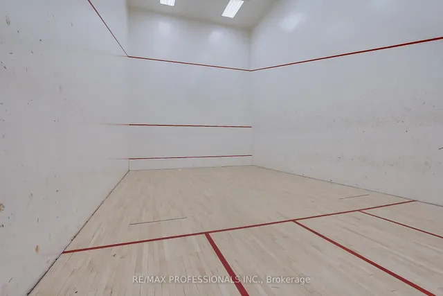 Additional image 24 of 30 Greenfield Ave Unit 409