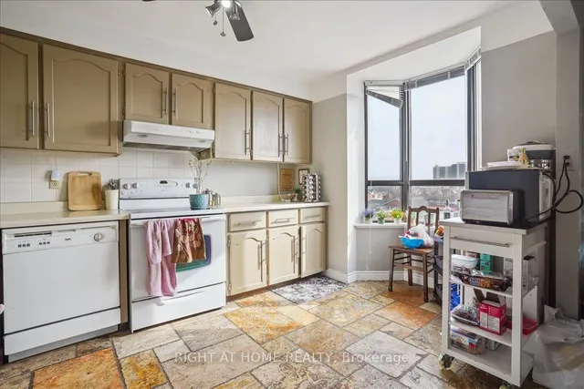 Additional image 15 of 432 Main St Unit 604