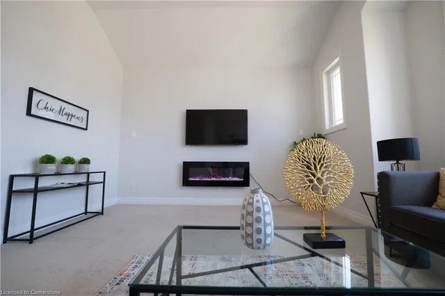 Additional image 18 of 341 Zeller Dr