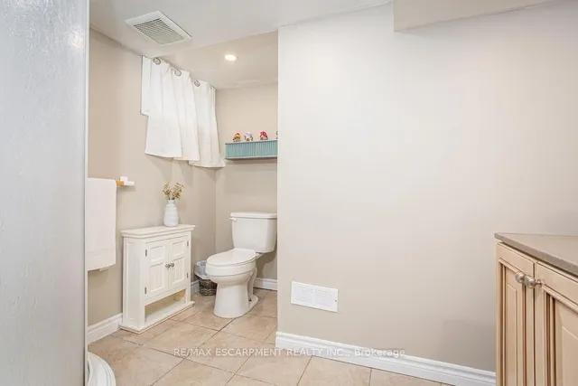 Additional image 22 of 61 Northcliffe Ave