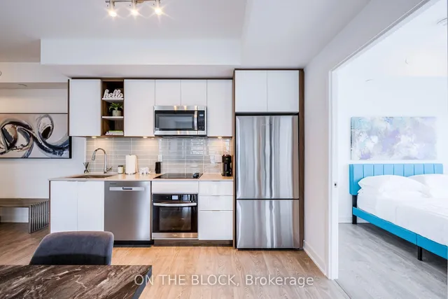 Additional image 12 of 543 Richmond St Unit 1006