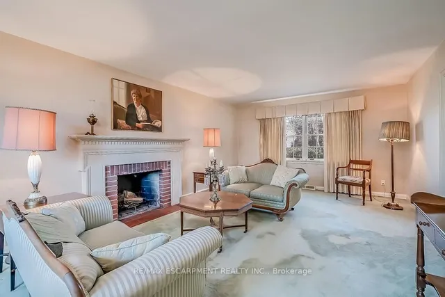 Additional image 13 of 359 Rosslyn Dr