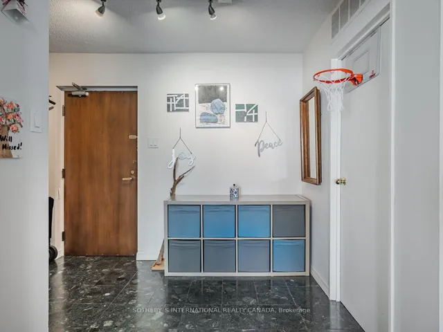 Additional image 2 of 65 Harbour Sq Unit 2204