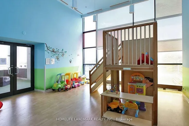 Additional image 30 of 19 Singer Crt Unit 519