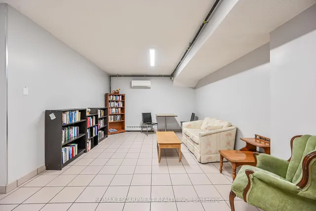 Additional image 31 of 1966 MAIN St Unit 502