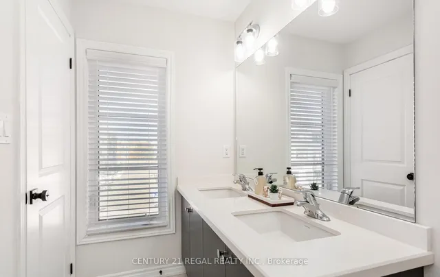 Additional image 31 of 24 Arcola St