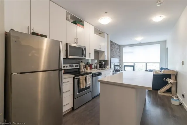 Additional image 8 of 690 King St Unit 309