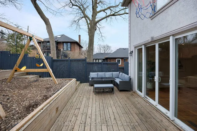 Additional image 32 of 103 Armadale Ave