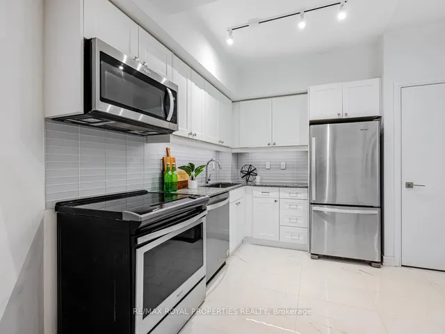 Additional image 13 of 621 Sheppard Ave Unit 303